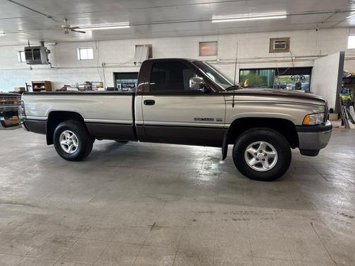 1997 Dodge Ram 1500 Laramie SLT Reg Cab 2WD