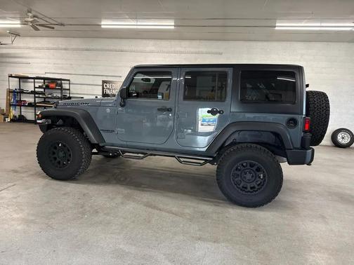 Anvil Clearcoat 2015 Jeep Wrangler Unlimited Rubicon