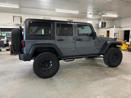 Anvil Clearcoat 2015 Jeep Wrangler Unlimited Rubicon
