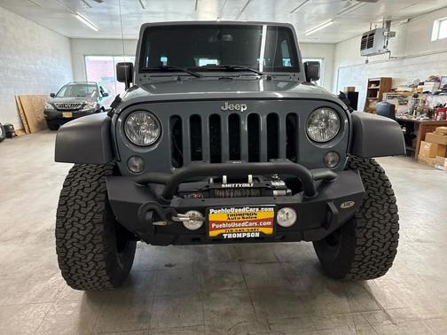 Anvil Clearcoat 2015 Jeep Wrangler Unlimited Rubicon