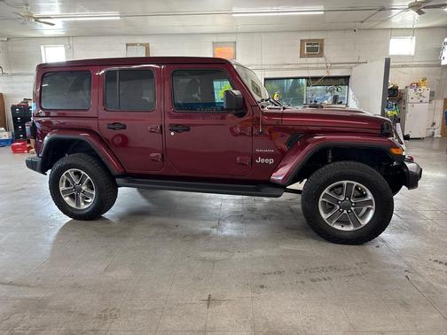 2021 Jeep Wrangler Unlimited Sahara
