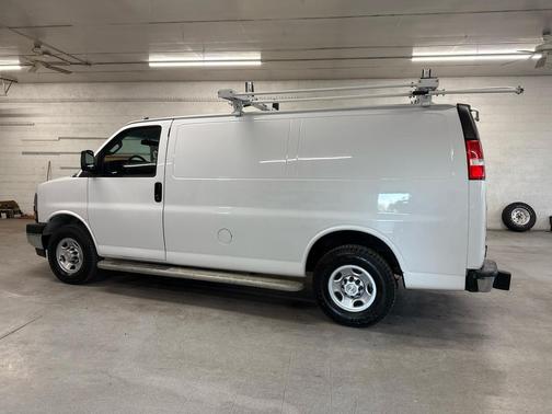 2020 Chevrolet Express 2500 RWD 2500 Regular Wheelbase WT