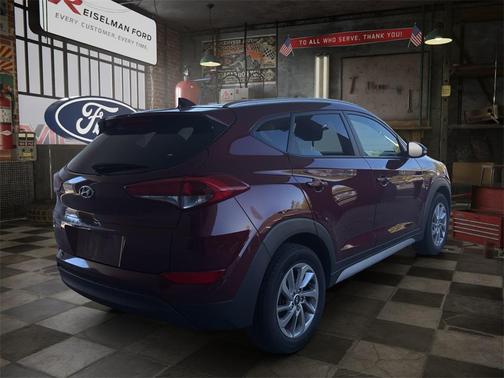2017 Hyundai TUCSON SE Plus