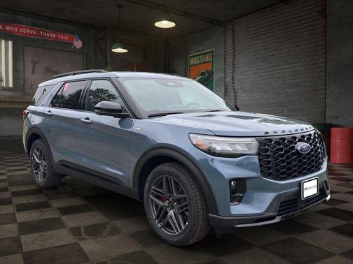 Vapor Blue Metallic 2026 Ford Explorer ST-Line