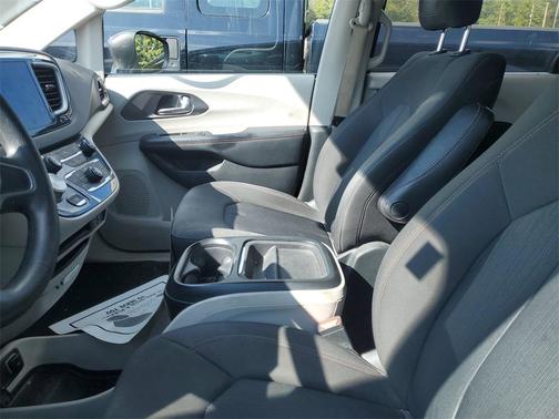 2020 Chrysler Pacifica Touring