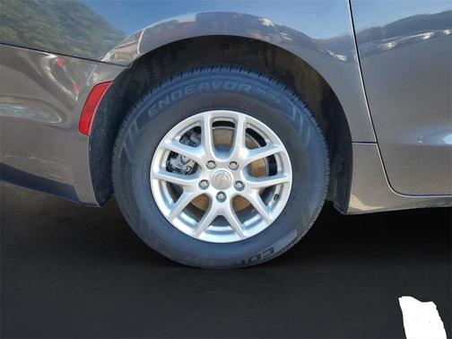 2020 Chrysler Pacifica Touring