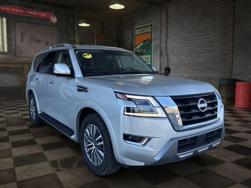 2024 Nissan Armada SL 4WD