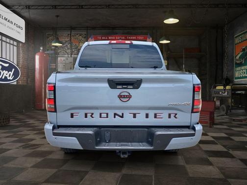 Boulder Gray Pearl 2023 Nissan Frontier PRO-4X