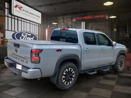Boulder Gray Pearl 2023 Nissan Frontier PRO-4X