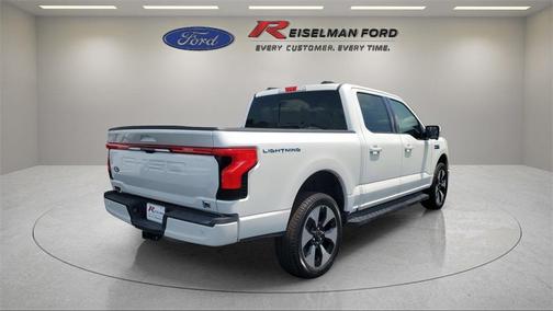 2025 Ford F-150 Lightning Platinum