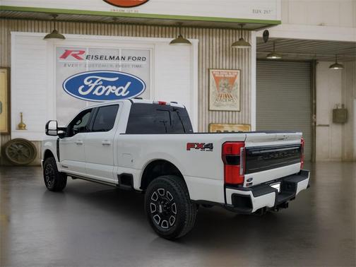 2026 Ford F-350 Platinum