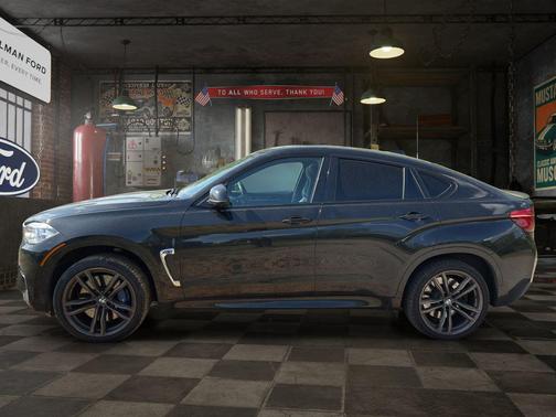 Black Sapphire Metallic 2017 BMW X6 M Base