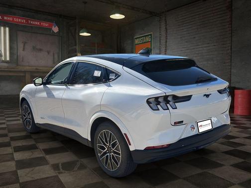 Star White Metallic Tri-Coat 2026 Ford Mustang Mach-E Premium