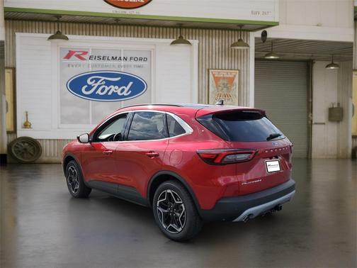 2025 Ford Escape Platinum