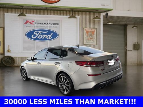 2019 Kia Optima EX