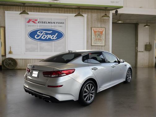 2019 Kia Optima EX