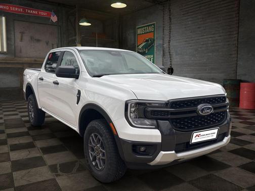Oxford White 2025 Ford Ranger XLT