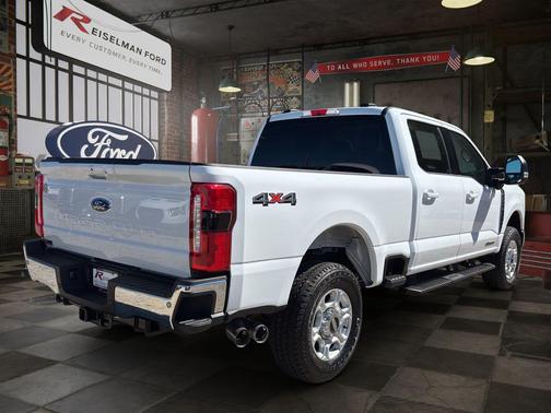 Oxford White 2026 Ford F-250 XLT