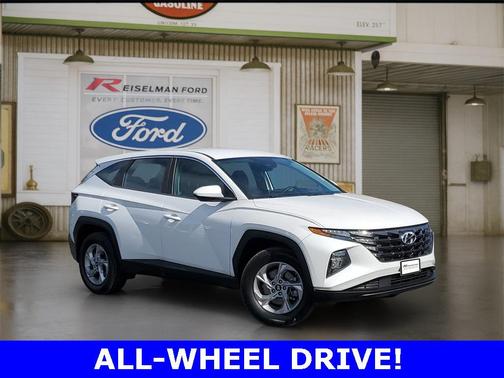 2022 Hyundai TUCSON SE