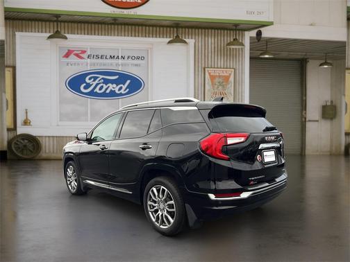 2022 GMC Terrain Denali
