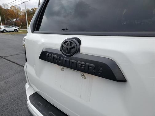 2021 Toyota 4Runner TRD Off Road