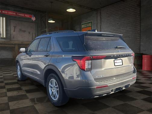 2026 Ford Explorer Active w/200A Pkg