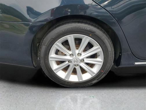 2013 Toyota Camry Hybrid LE