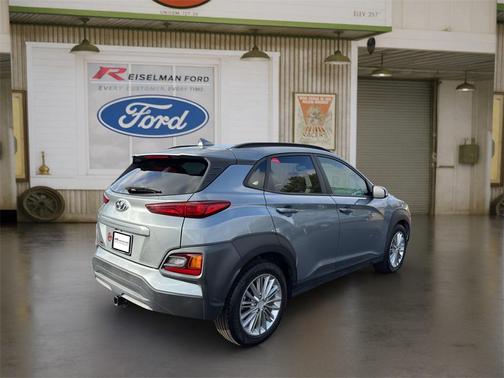 2020 Hyundai KONA SEL Plus