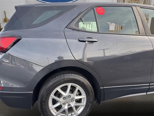 2022 Chevrolet Equinox LS