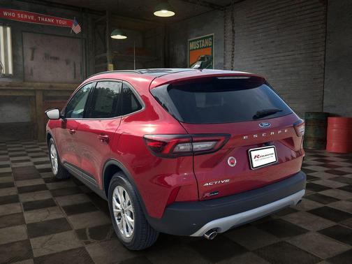 Rapid Red Metallic Tinted Clearcoat 2026 Ford Escape Active