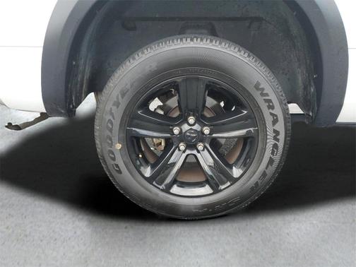 2023 RAM 1500 Classic Warlock Crew Cab 4x4 5'7' Box