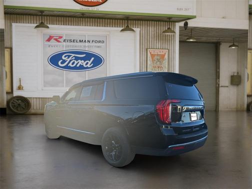 2021 GMC Yukon XL SLT