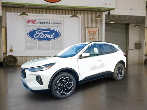 2026 Ford Escape Platinum