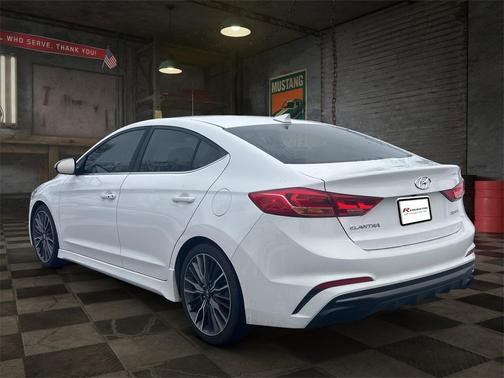 2018 Hyundai ELANTRA Sport