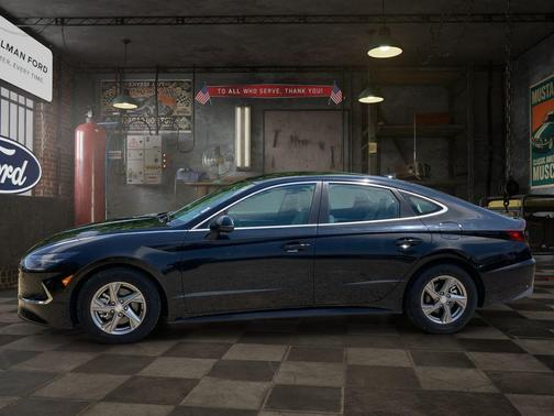 Onyx Black 2023 Hyundai SONATA SE
