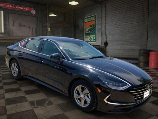 Onyx Black 2023 Hyundai SONATA SE