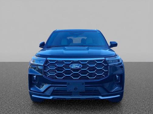 Agate Black 2027 Ford Explorer Platinum