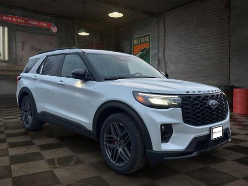 Space White Metallic 2026 Ford Explorer ST-Line