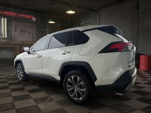 2022 Toyota RAV4 Hybrid Limited