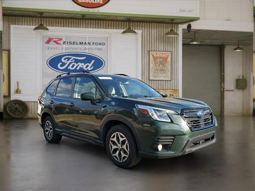 2022 Subaru Forester Premium