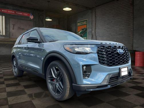 Vapor Blue Metallic 2026 Ford Explorer ST-Line