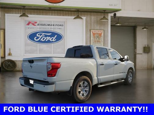 2018 Nissan Titan SV