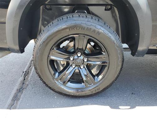 2023 RAM 1500 Classic Warlock Crew Cab 4x4 5'7' Box
