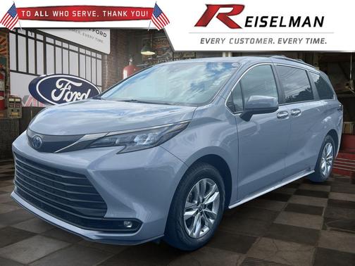 Cement 2022 Toyota Sienna Woodland Edition