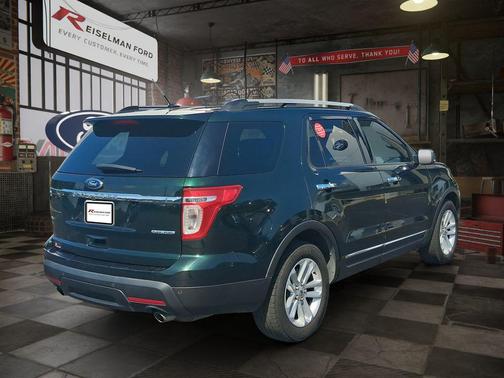 Green Gem Metallic 2013 Ford Explorer XLT