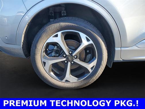 2023 Ford Escape ST-Line Elite