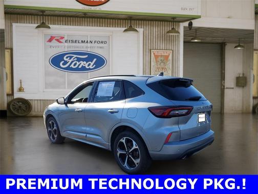2023 Ford Escape ST-Line Elite