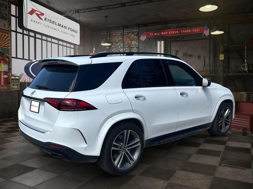 White 2022 Mercedes-Benz GLE 350 4MATIC