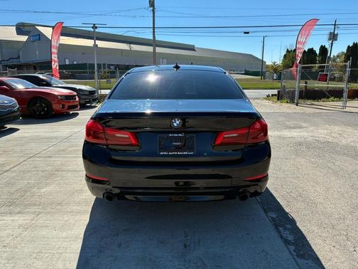 2017 BMW 530 530i