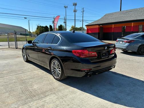 2017 BMW 530 530i